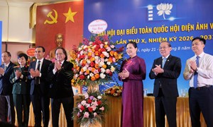 Phối hợp với Mặt trận các cấp xây dựng, quảng bá tác phẩm về những con người bình dị, mô hình tốt, việc làm đẹp trong cộng đồng