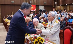 Tổng Bí thư, Chủ tịch nước Tô Lâm dự Lễ trao tặng Huy hiệu Đảng tại Đảng bộ thành phố Hà Nội