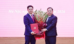 Mỗi cán bộ là hạt nhân đoàn kết, góp phần xây dựng cơ quan trong sạch, vững mạnh