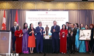 Tổng Bí thư, Chủ tịch nước Tô Lâm gặp gỡ cán bộ, nhân viên Đại sứ quán và cộng đồng người Việt Nam tại Canada