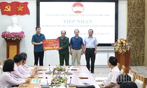 Uỷ ban MTTQ tỉnh Phú Thọ tiếp nhận, ủng hộ khắc phục hậu quả sau mưa bão