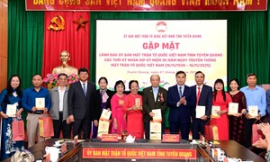 Ủy ban MTTQ Việt Nam tỉnh Tuyên Quang gặp mặt lãnh đạo MTTQ tỉnh các thời kỳ