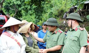 Nghệ An: Bảo đảm học sinh vùng lũ được đến trường đúng ngày khai giảng