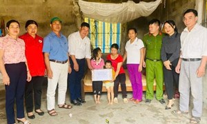 Người “giữ lửa” đoàn kết ở thôn Mạ