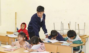 Đồng bào dân tộc Si La tại Điện Biên: Cuộc sống mới ở Nậm Sin