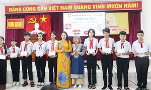 Nhiều hoạt động tiếp sức đến trường cho học sinh phường Ninh Kiều có hoàn cảnh khó khăn