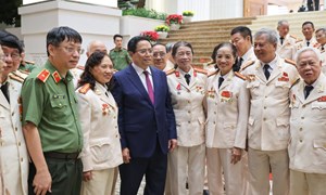 Thủ tướng gặp mặt, tri ân lực lượng Công an chi viện chiến trường miền Nam