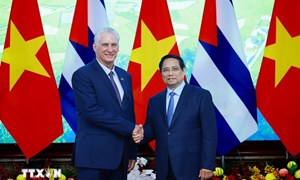 Thủ tướng: Việt Nam trân trọng và gìn giữ mối quan hệ hữu nghị đặc biệt với Cuba