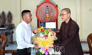 Khánh Hoà: Ủy ban MTTQ Việt Nam xã Vạn Ninh thăm 13 cơ sở tôn giáo nhân dịp lễ Vu Lan năm 2025
