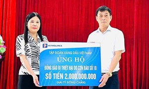 Lào Cai: Ủy ban Mặt trận Tổ quốc Việt Nam tỉnh tiếp nhận ủng hộ từ Tập đoàn Xăng dầu Việt Nam 