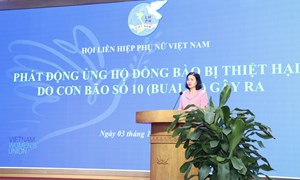 Trung ương Hội LHPN Việt Nam ủng hộ đồng bào bị thiệt hại do bão số 10 hơn 290 triệu đồng