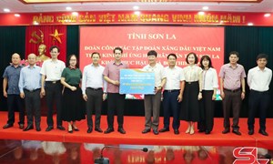 Sơn La: Uỷ ban MTTQ Việt Nam tỉnh tiếp nhận 2 tỷ đồng khắc phục hậu quả bão số 10 