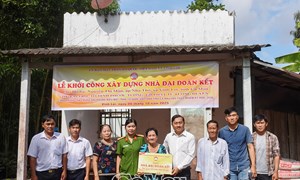 Cà Mau: Khởi công Nhà Đại đoàn kết chào mừng Đại hội Đảng bộ tỉnh