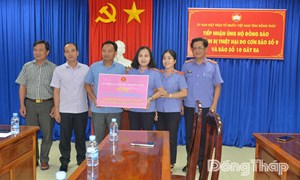 Đồng Tháp: Uỷ ban MTTQ Việt Nam tỉnh tiếp nhận ủng hộ đồng bào bị thiệt hại do bão số 9, bão số 10 gây ra