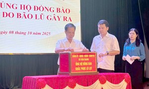 Hưng Yên: Uỷ ban MTTQ Việt Nam xã Văn Giang phát động ủng hộ đồng bào bị thiệt hại do bão số 10
