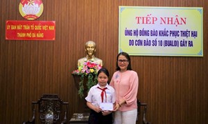 Đà Nẵng: Uỷ ban MTTQ Việt Nam thành phố tiếp nhận hơn 38 triệu đồng ủng hộ đồng bào vùng lũ 