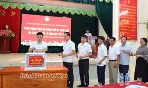 Hưng Yên: Uỷ ban MTTQ Việt Nam xã Hồng Quang phát động ủng hộ đồng bào bị thiệt hại do bão số 10 