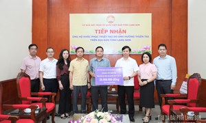 Uỷ ban MTTQ Việt Nam tỉnh Lạng Sơn tiếp nhận trên 300 triệu đồng ủng hộ Nhân dân bị thiệt hại do bão lũ gây ra
