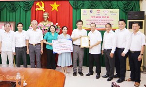 Đồng Nai: Ủy ban MTTQ Việt Nam tỉnh tiếp nhận hơn 1,4 tỷ đồng chương trình tầm soát ung thư và tặng quà cho phụ nữ biên giới