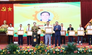 Hội Nông dân TP Hà Nội vinh danh Nông dân Thủ đô xuất sắc, phát huy vai trò “Tiên phong, đổi mới, sáng tạo“