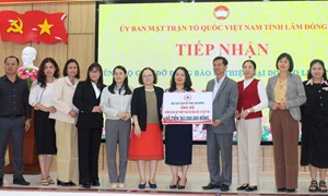 Lâm Đồng: Ủy ban MTTQ Việt Nam tỉnh tiếp nhận hơn 260 triệu đồng hỗ trợ đồng bào vùng bão lũ từ Hội Chữ thập đỏ tỉnh