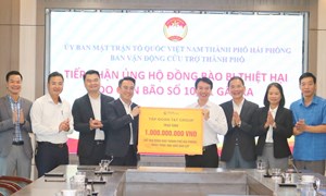 Hải Phòng: Ủy ban MTTQ Việt Nam tỉnh tiếp nhận hơn 1,4 tỷ đồng ủng hộ đồng bào bị thiệt hại do bão, lũ
