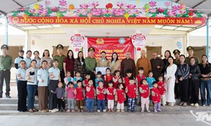 Thái Nguyên: Ban Trị sự Giáo hội Phật giáo tỉnh Thái Nguyên hỗ trợ trang thiết bị cho Trường Mầm non Liên cơ