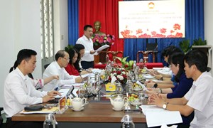 Phó Chủ tịch Hoàng Công Thuỷ cho ý kiến về đại hội Mặt trận tỉnh Khánh Hoà và Gia Lai