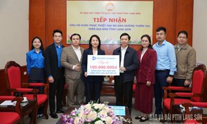 Lạng Sơn: Ủy ban MTTQ Việt Nam tiếp nhận 200 triệu đồng ủng hộ người dân khắc phục thiệt hại do bão lũ