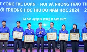 Sinh viên Thủ đô hỗ trợ nâng cao năng lực số cho 355 nghìn người dân