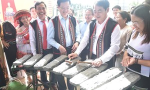 Phó Thủ tướng Chính phủ Mai Văn Chính dự Ngày hội đại đoàn kết toàn dân tộc tại Khánh Hòa 