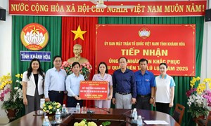 Tỉnh Bắc Ninh trao hỗ trợ tỉnh Khánh Hòa 3 tỷ đồng khắc phục thiệt hại do mưa lũ gây ra