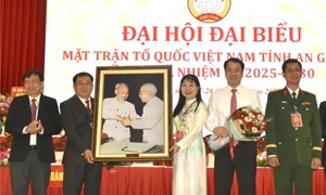 Bà Trần Thị Thanh Hương tái đắc cử Chủ tịch Ủy ban MTTQ Việt Nam tỉnh An Giang nhiệm kỳ 2025 - 2030