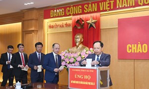 Hà Tĩnh: Các đơn vị, địa phương quyên góp ủng hộ đồng bào bị thiệt hại do thiên tai