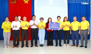 Liên hiệp Hội người Việt Nam tại Cộng hòa Séc ủng hộ 1 tỷ đồng hỗ trợ người dân Khánh Hòa