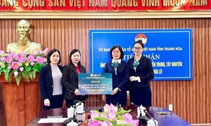 Thanh Hóa tiếp nhận hơn 1,3 tỷ đồng ủng hộ đồng bào miền Trung, Tây Nguyên