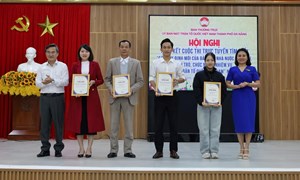 Đà Nẵng: Ủy ban MTTQ Việt Nam thành phố trao 44 giải cuộc thi trực tuyến tìm hiểu các quy định mới về Mặt trận