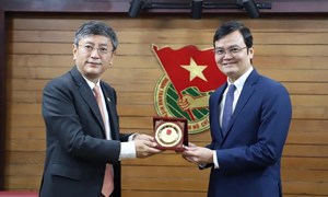 Phó Chủ tịch Ủy ban Trung ương MTTQ Việt Nam, Bí thư thứ nhất T.Ư Đoàn Bùi Quang Huy tiếp Đại sứ Ấn Độ tại Việt Nam