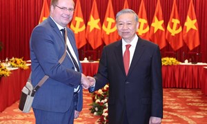 Đảng Cộng sản Pháp nhấn mạnh dấu mốc chiến lược của Đảng Cộng sản Việt Nam