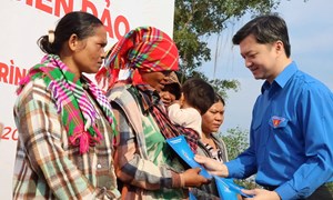 Trung ương Đoàn TNCS Hồ Chí Minh tổ chức chương trình “Xuân biên giới - Tết biển đảo” tại tỉnh Đồng Nai