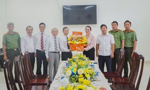 Vĩnh Long: Ủy ban MTTQ Việt Nam tỉnh thăm, chúc mừng các cơ sở tôn giáo nhân dịp Lễ Phục sinh năm 2026