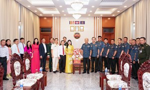 An Giang: Chủ tịch Ủy ban MTTQ Việt Nam tỉnh đến thăm và chúc Tết Chôl Chnăm Thmây năm 2026