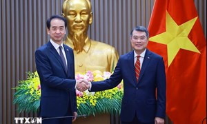 Thủ tướng Lê Minh Hưng tiếp Đại sứ Trung Quốc Hà Vĩ