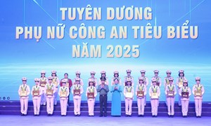 Tuyên dương Phụ nữ Công an tiêu biểu năm 2025 