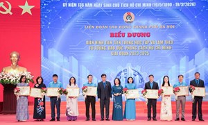 Hà Nội tôn vinh 30 điển hình học tập làm theo Bác và tuyên dương 100 thợ giỏi
