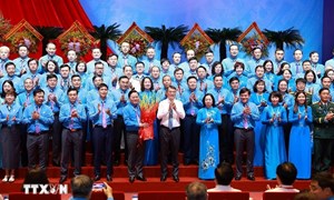 Thủ tướng: Đưa năng suất lao động trở thành động lực quan trọng của tăng trưởng bền vững
