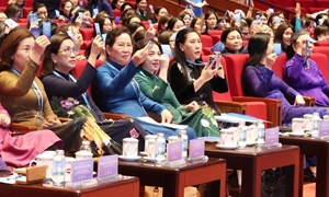 789 đại biểu bước vào Phiên làm việc thứ nhất Đại hội Phụ nữ toàn quốc lần thứ XIV