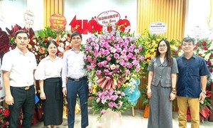 Tổng LĐLĐ Việt Nam chúc mừng các cơ quan thông tấn, báo chí