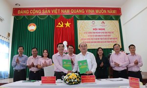 Cần Thơ: Ủy ban MTTQ Việt Nam thành phố ký kết Chương trình phối hợp Ngân hàng Chính sách xã hội thành phố 