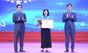 Hà Nội: LĐLĐ thành phố tuyên dương 100 lao động sáng tạo và Chủ tịch Công đoàn cơ sở tiêu biểu